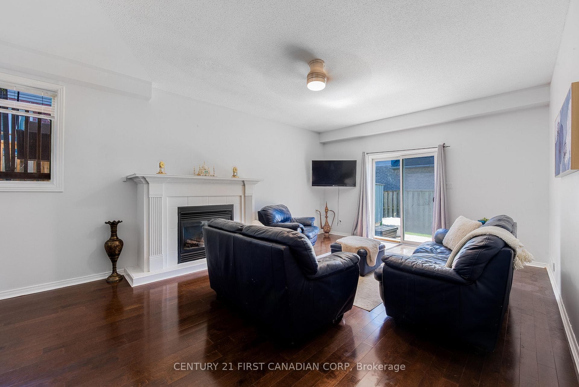 1385 BRAMBLEWOOD Street photo 25