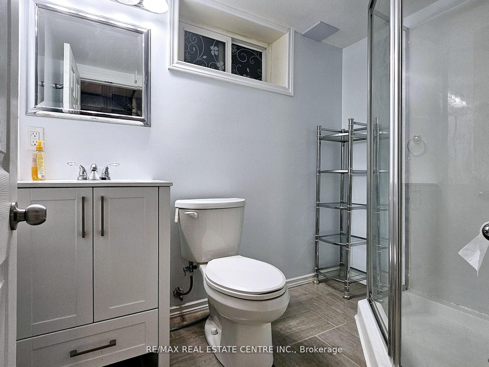 401 Elgin St Street photo 32