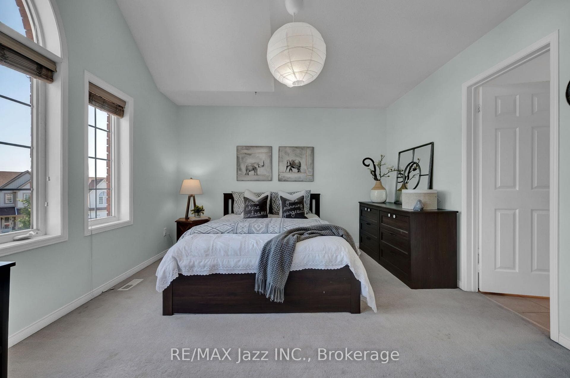 1098 Keswick Court photo 38