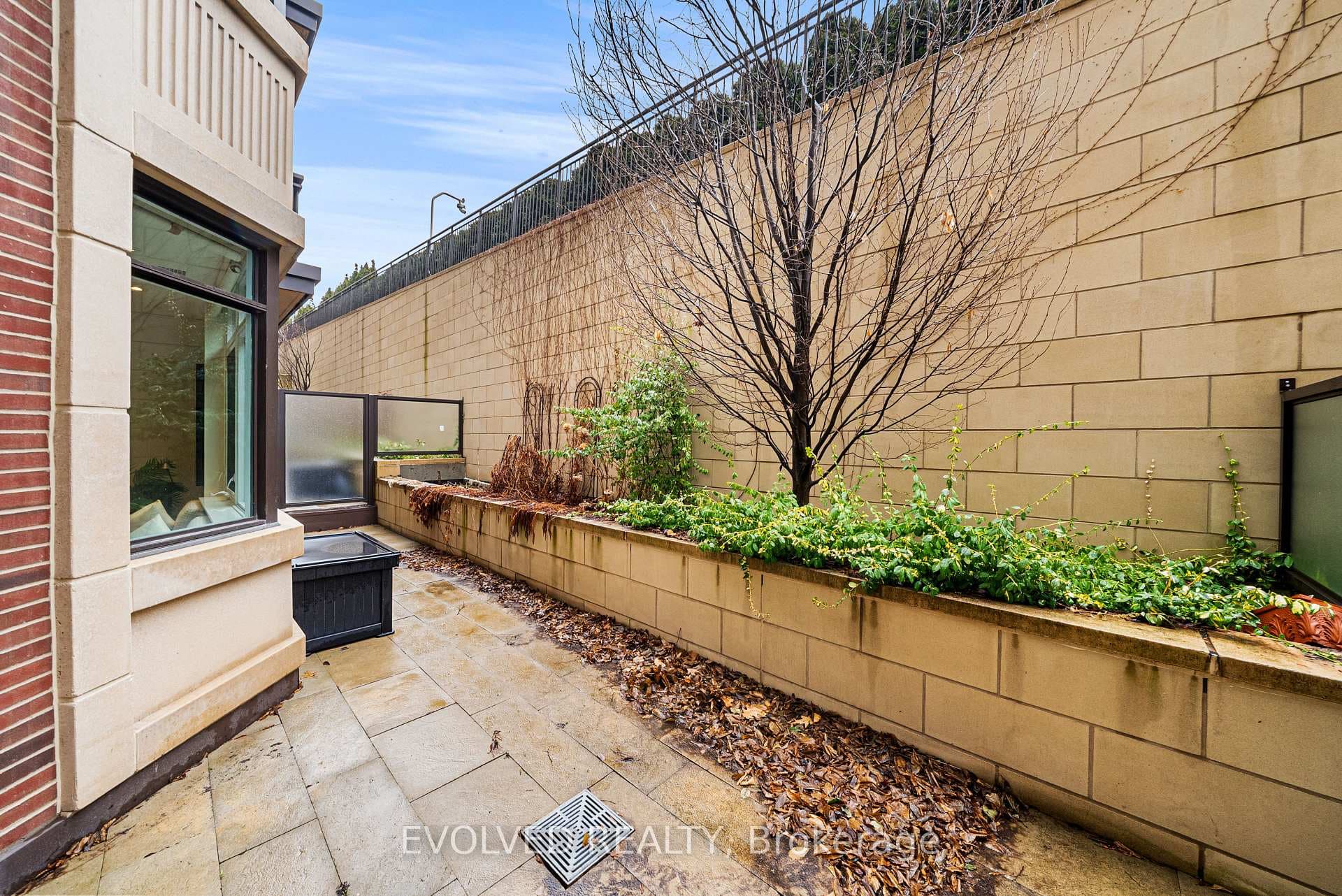 1900 Bayview Avenue Unit 128 photo 24