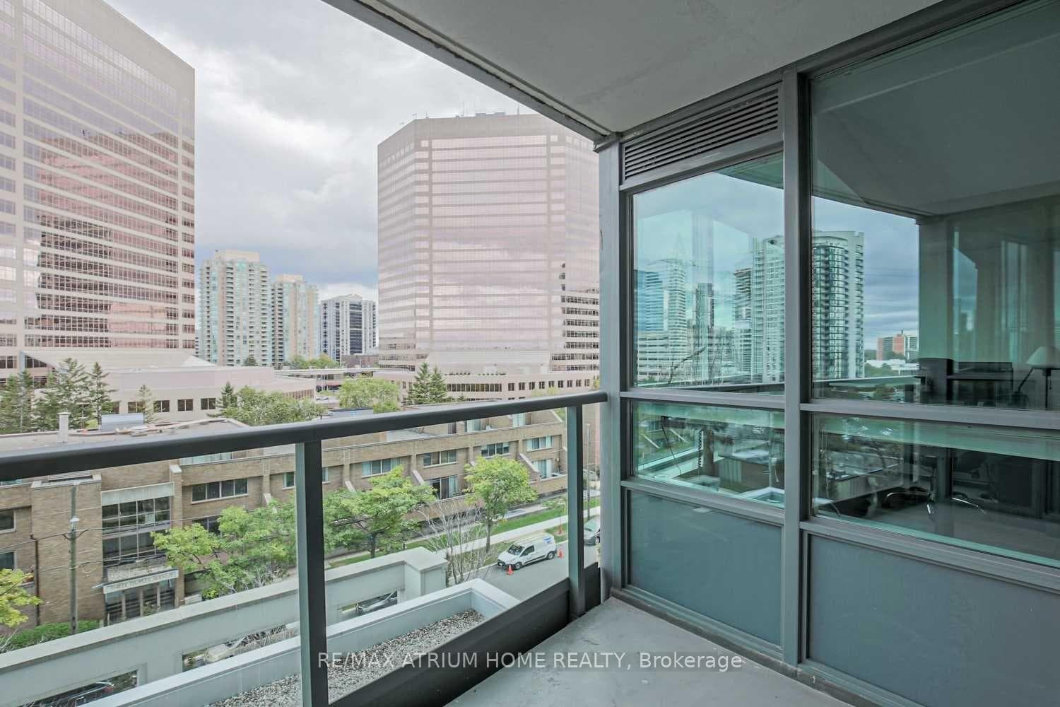 25 Greenview Avenue Unit 621 photo 16