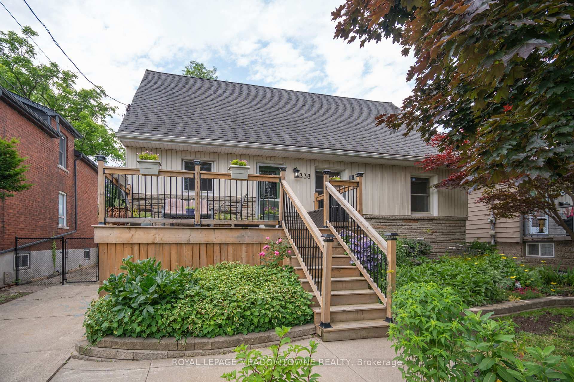 338 Inverness Avenue photo 2