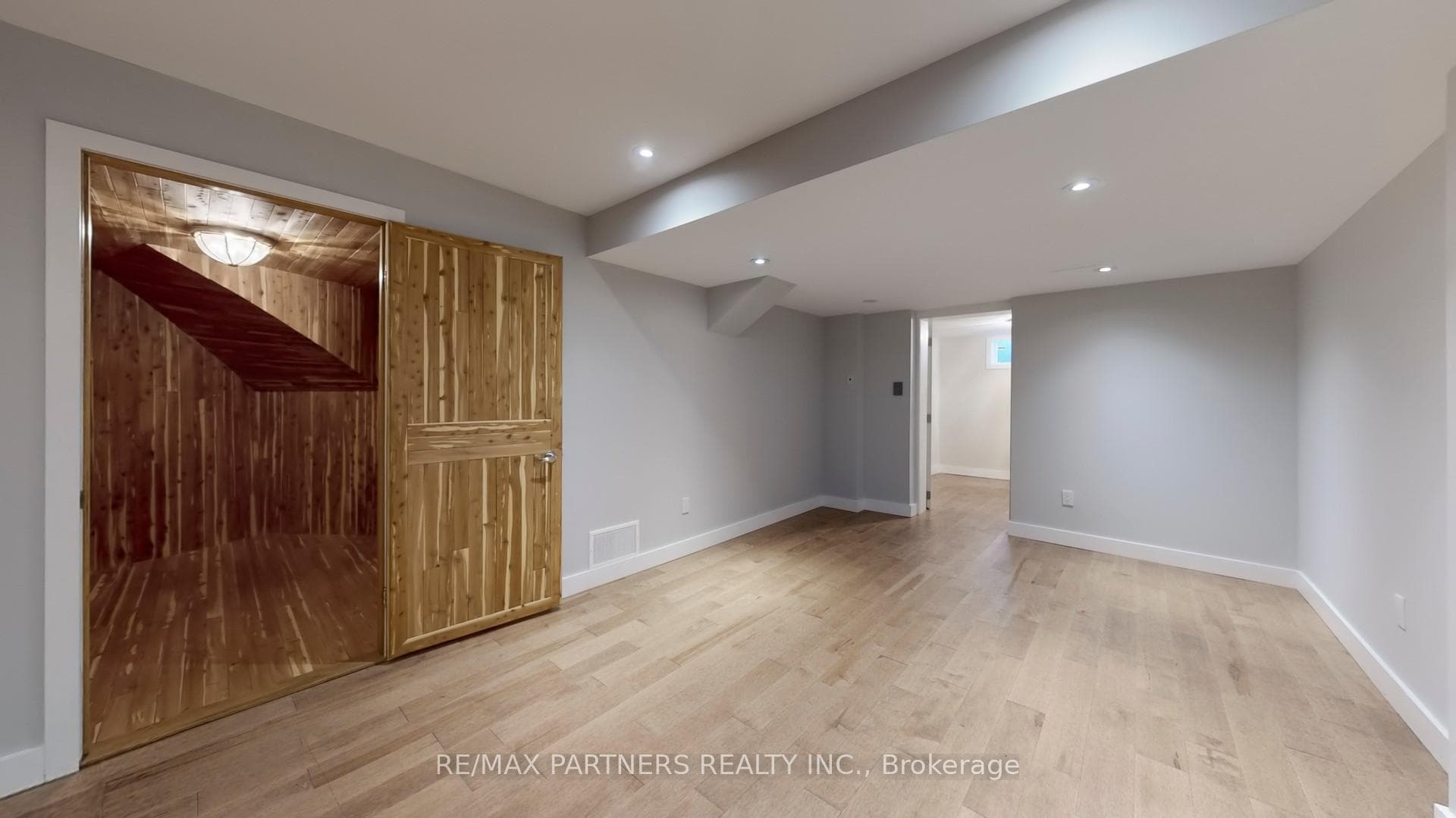 1 Fernwood Court photo 34