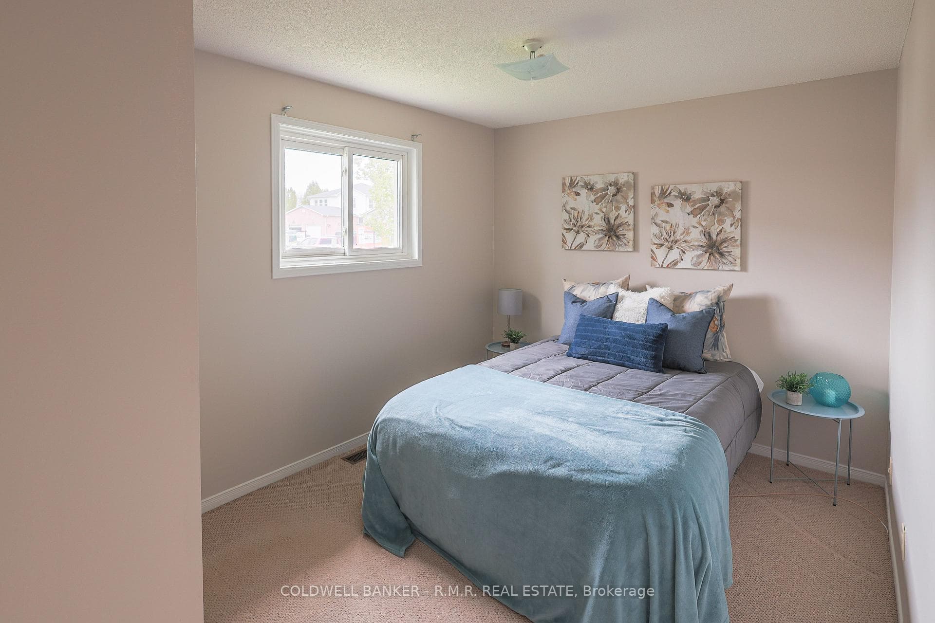 1504 Connery Crescent photo 13
