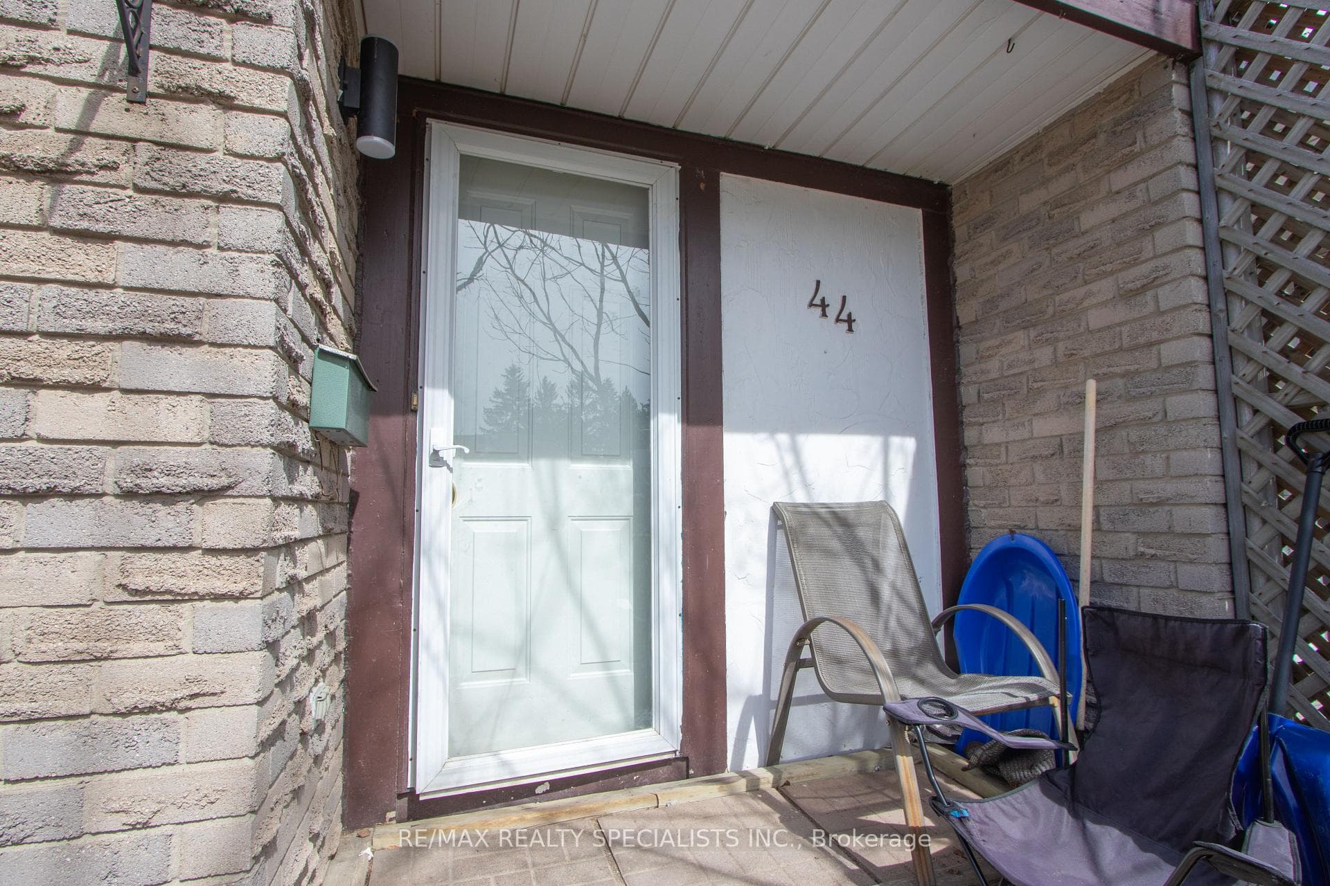 44 Manor Crescent Unit (Upper) photo 5