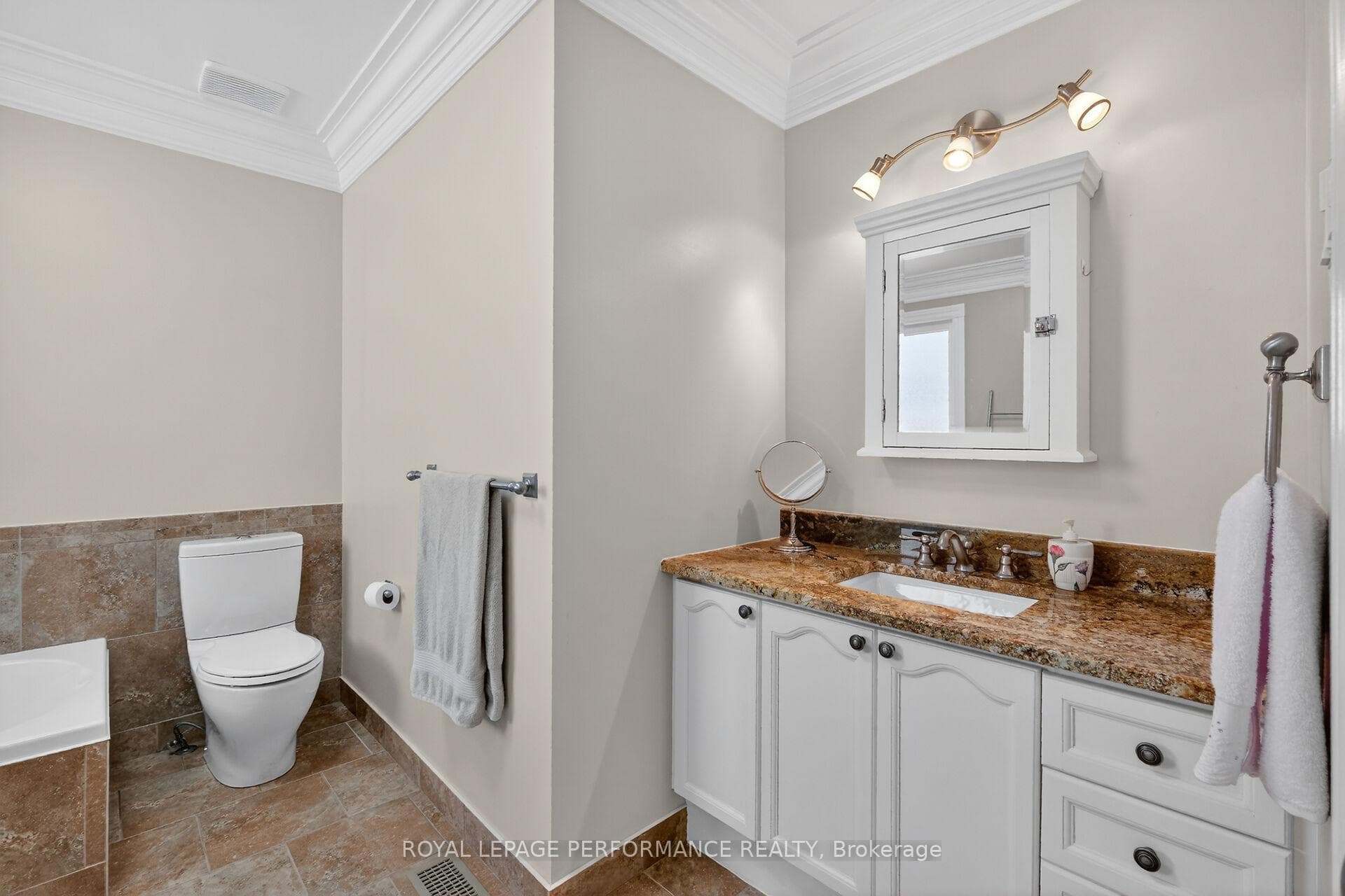 Private 4 Piece Ensuite