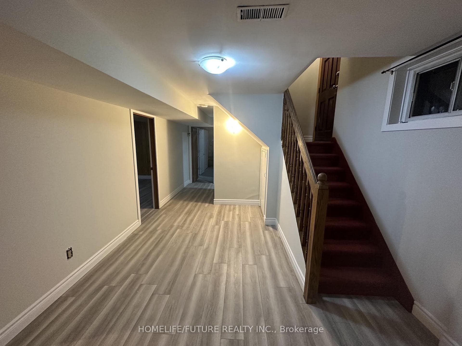 27 Kells Avenue Unit Bsmt photo 6