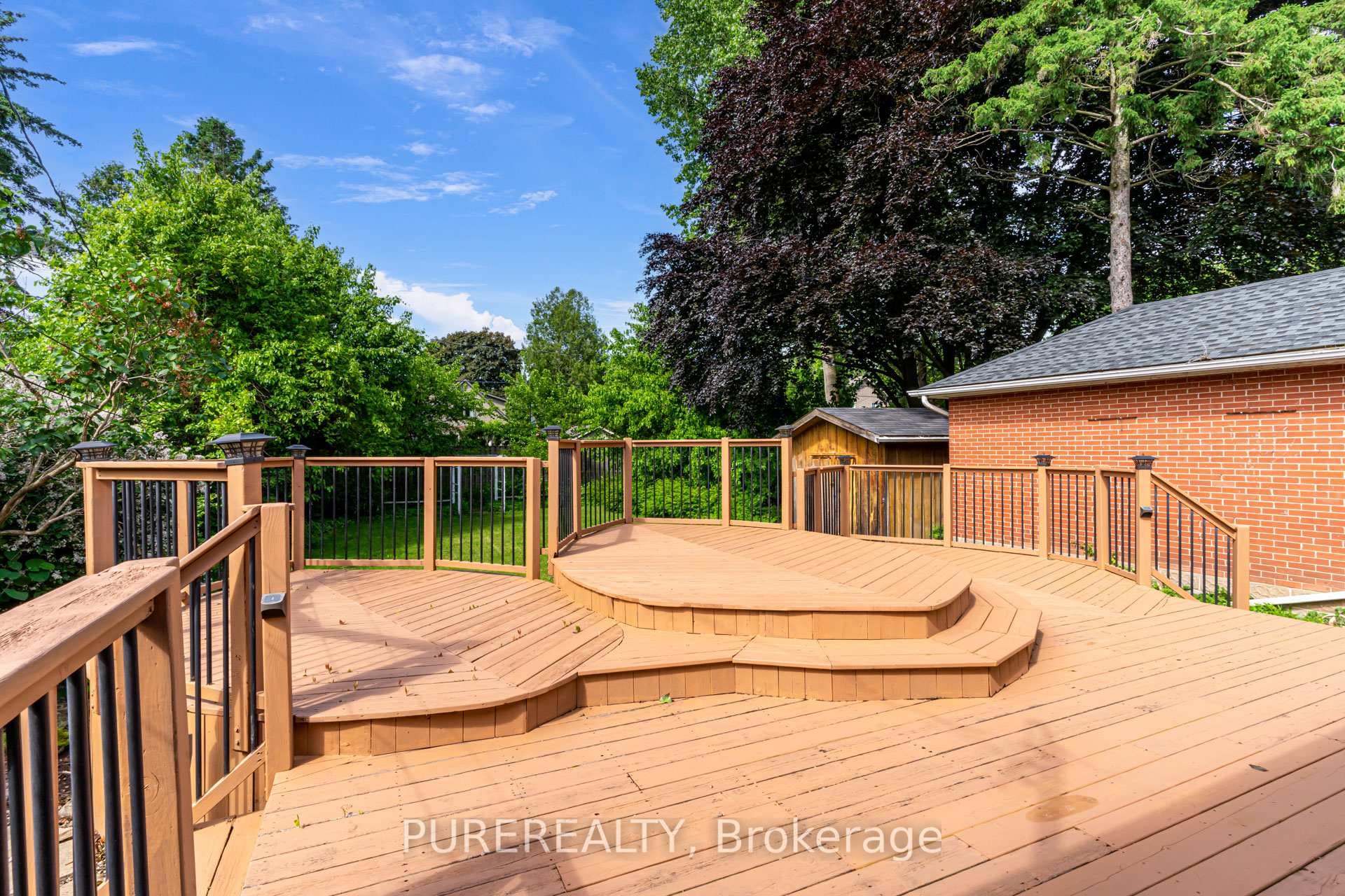 964 King Road photo 31