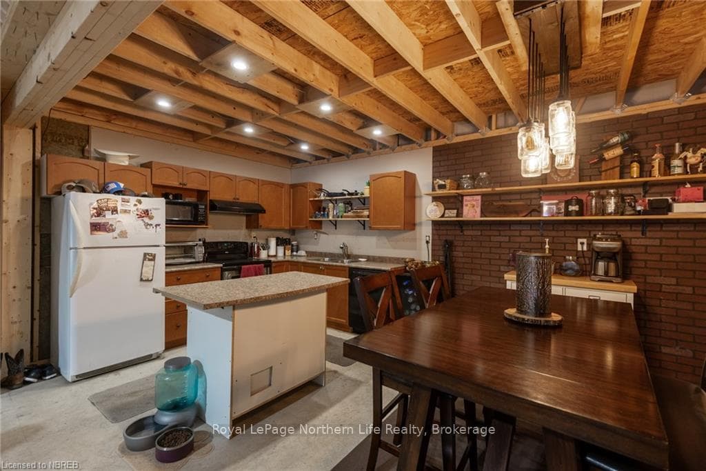 51 DEVELOPMENT Road photo 21