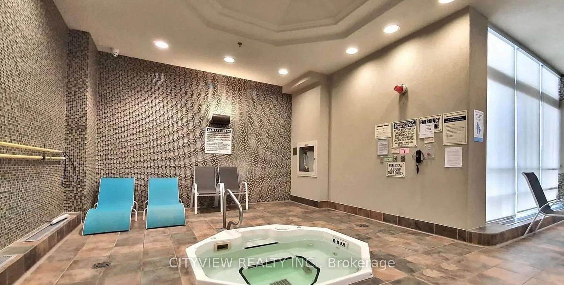 339 Rathburn Road Unit 809 photo 17