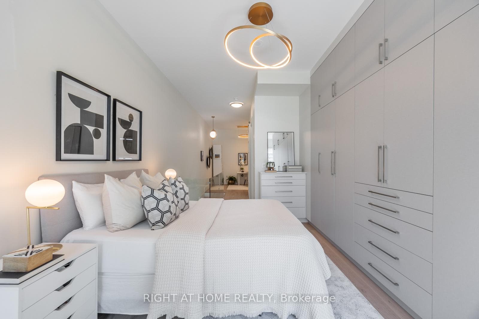 39 Queens Quay Unit 129 photo 37