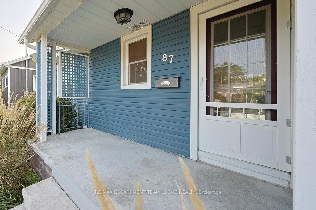87 Margery Avenue Unit UPPER photo 4