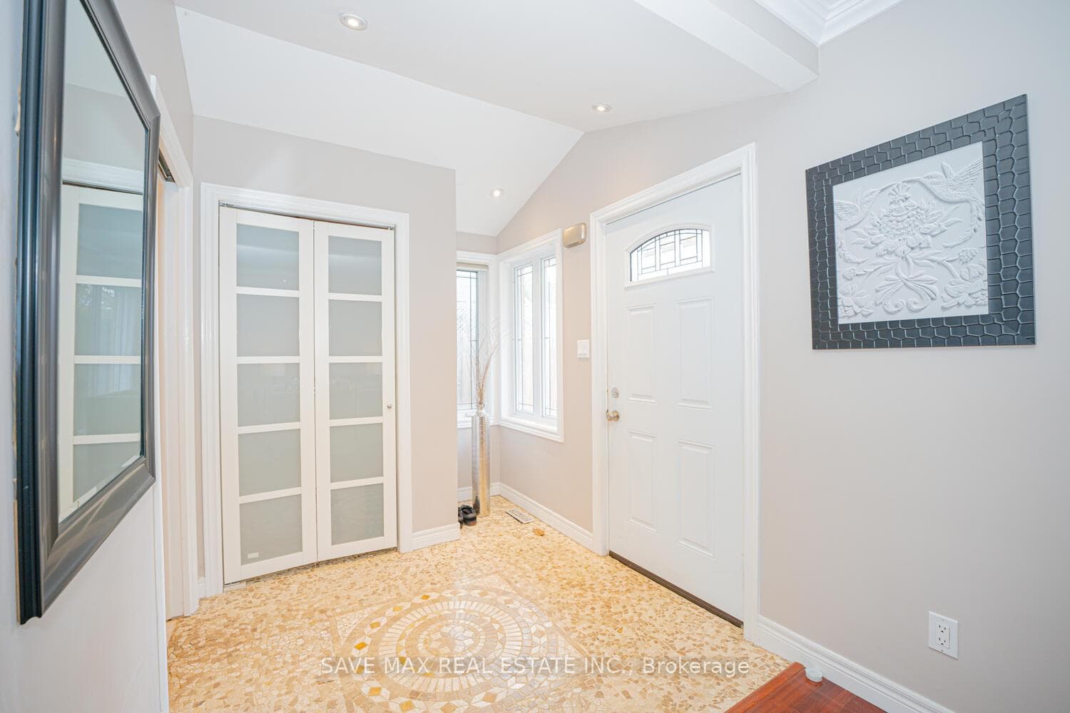 6 Gafney Drive photo 4