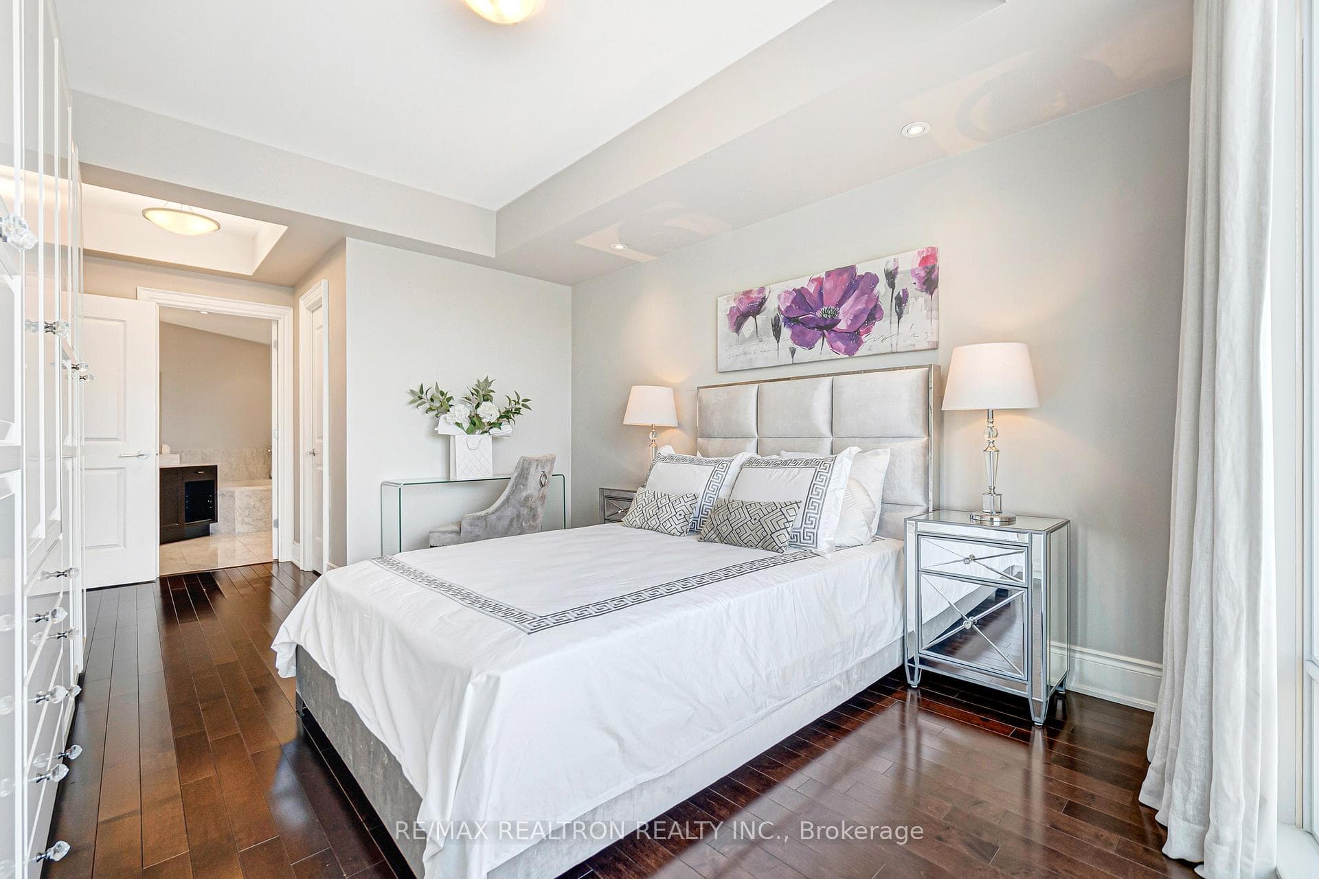 1717 Avenue Road Unit 314 photo 36