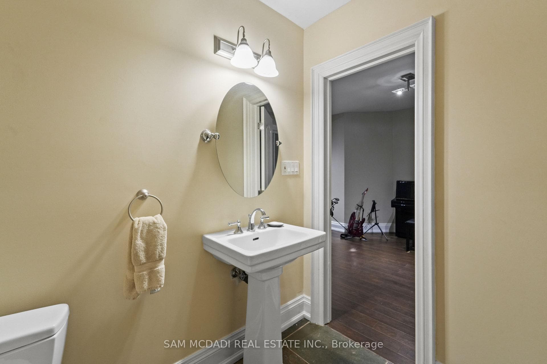 2258 Providence Road photo 35