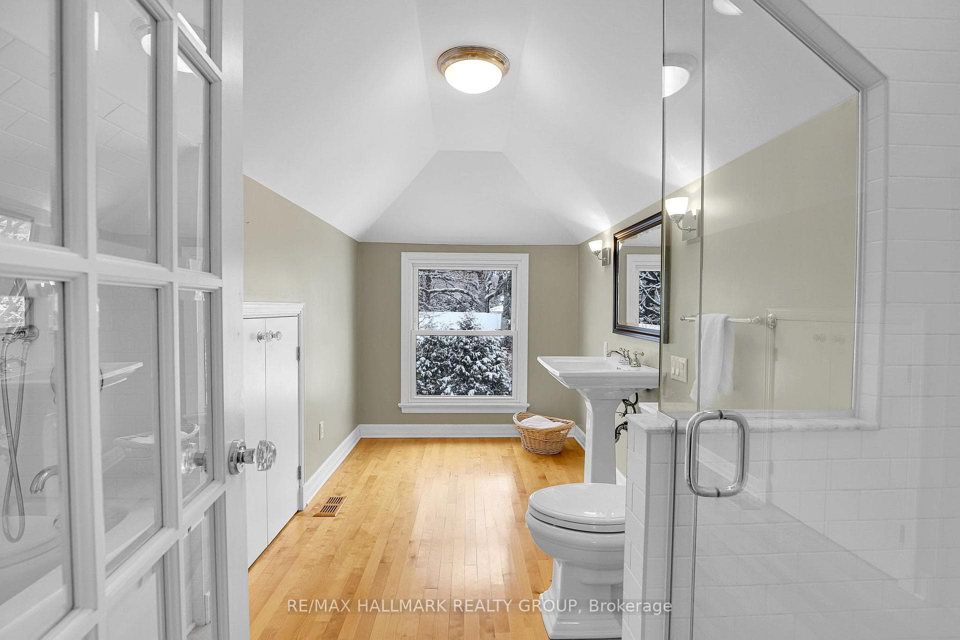 108 Clearview Avenue photo 24