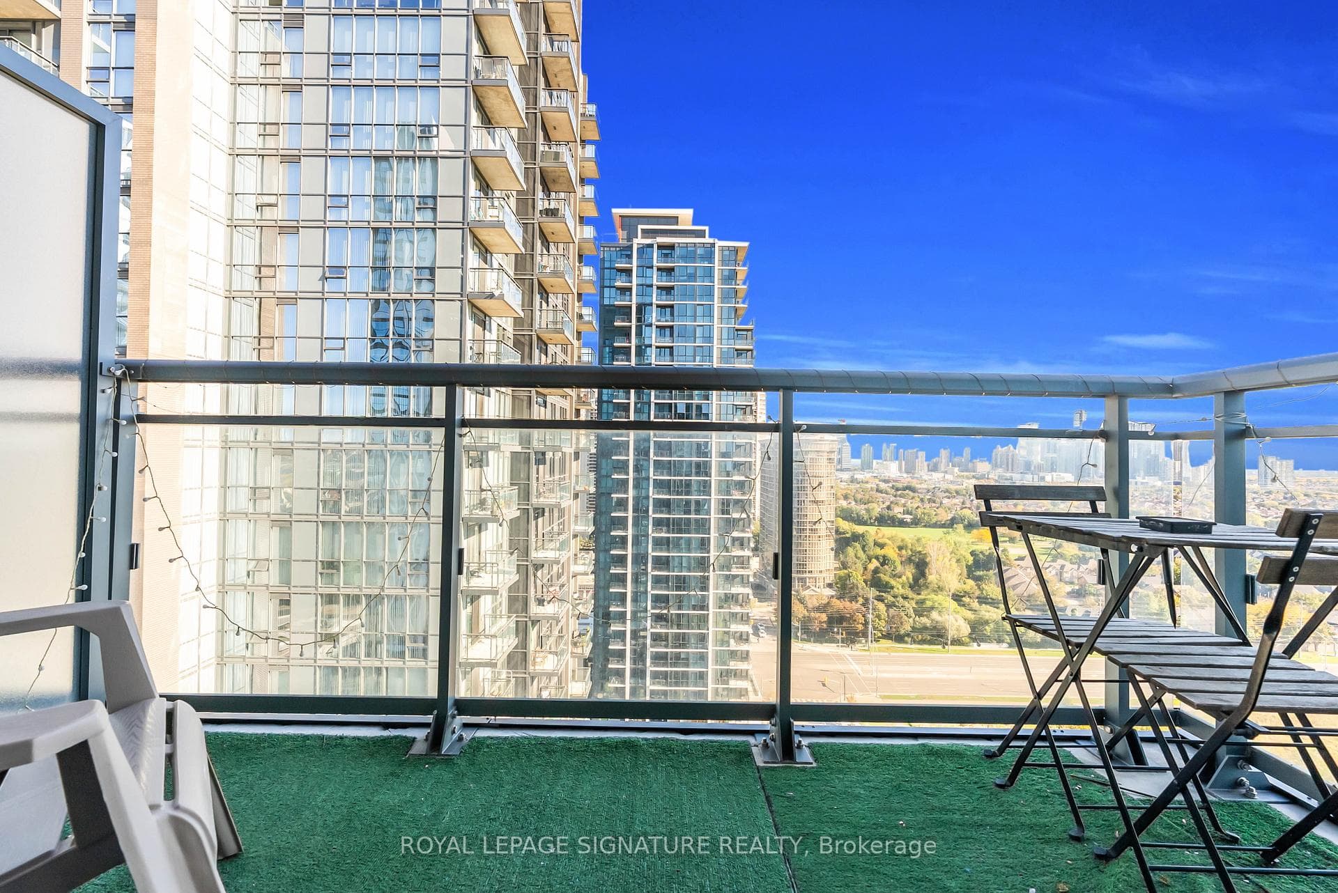 5033 Four Springs Avenue Unit 1811 photo 17