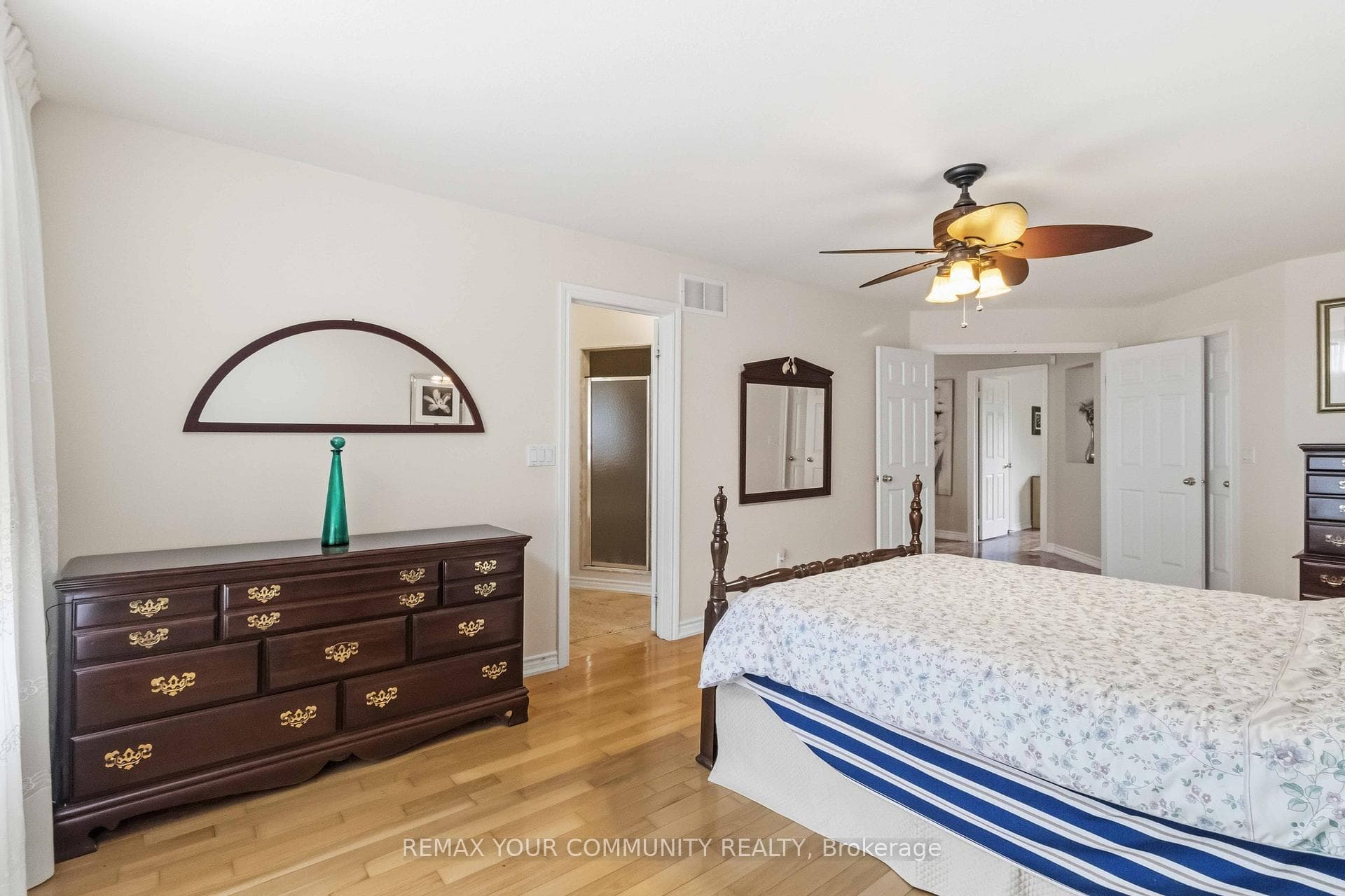 40 Hunterwood Chase photo 23