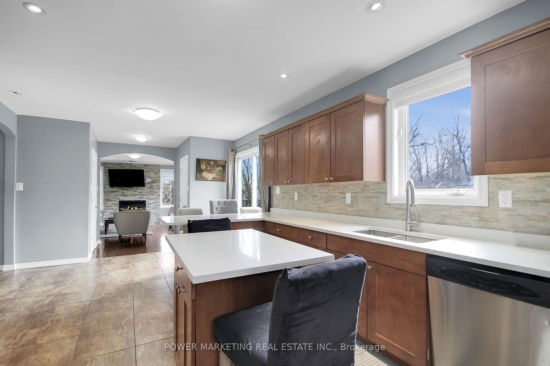 3770 LOUISEIZE Road photo 16