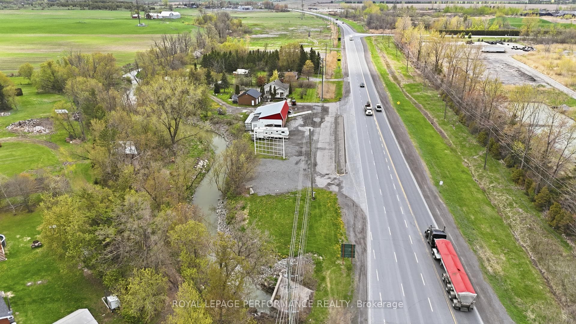 1019 County Rd 17 Road photo 20