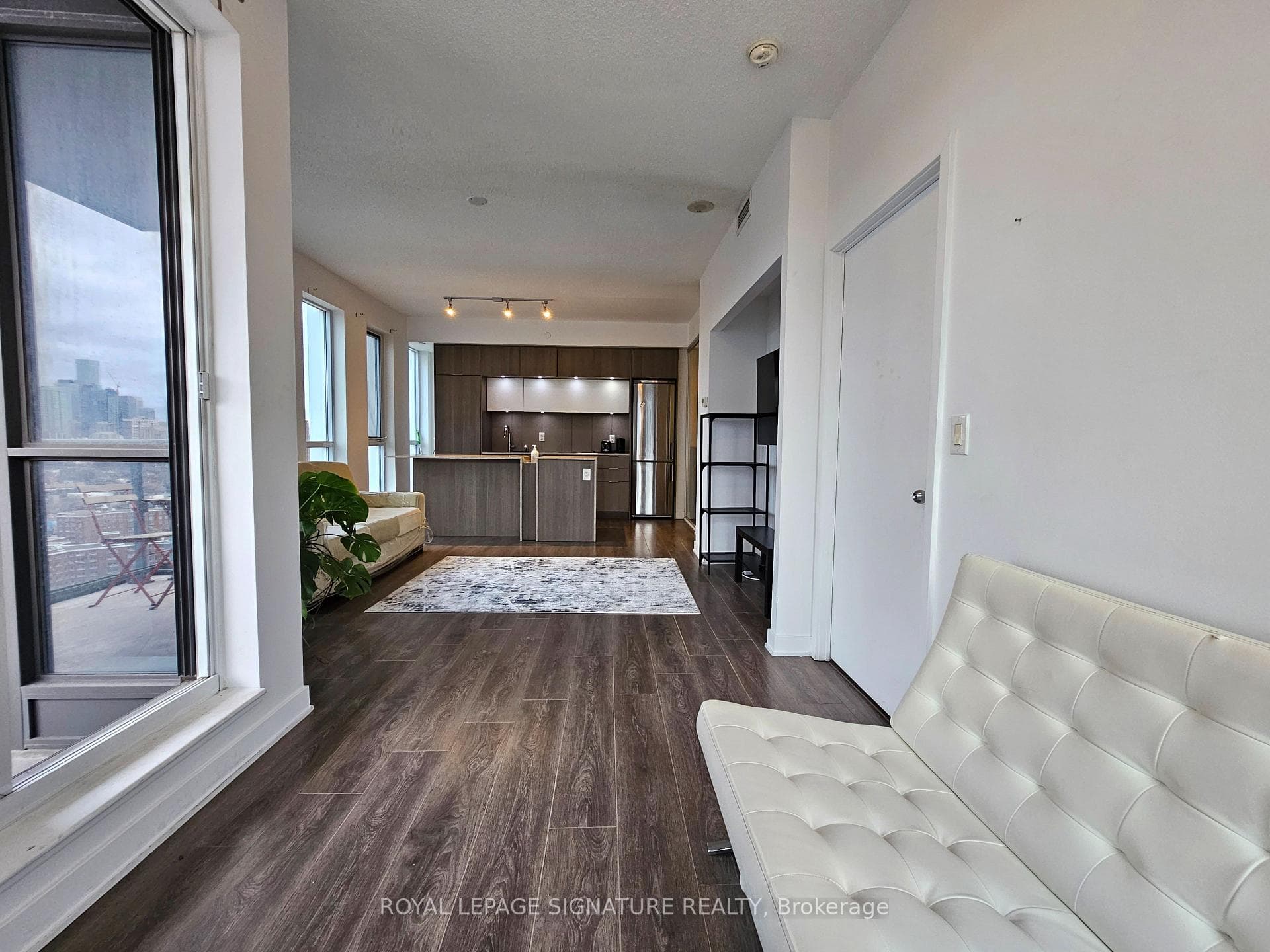 170 Sumach Street Unit 2209 photo 9