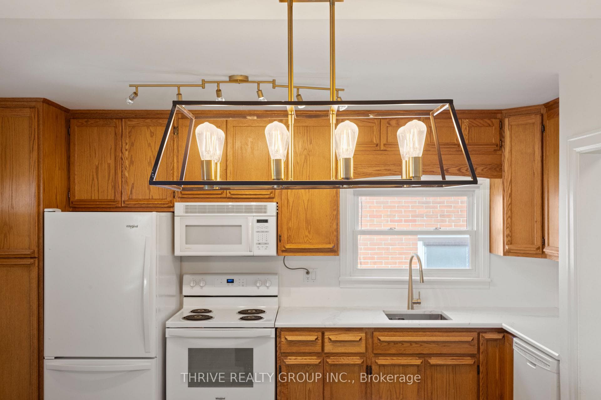 166 Ashland Avenue photo 8