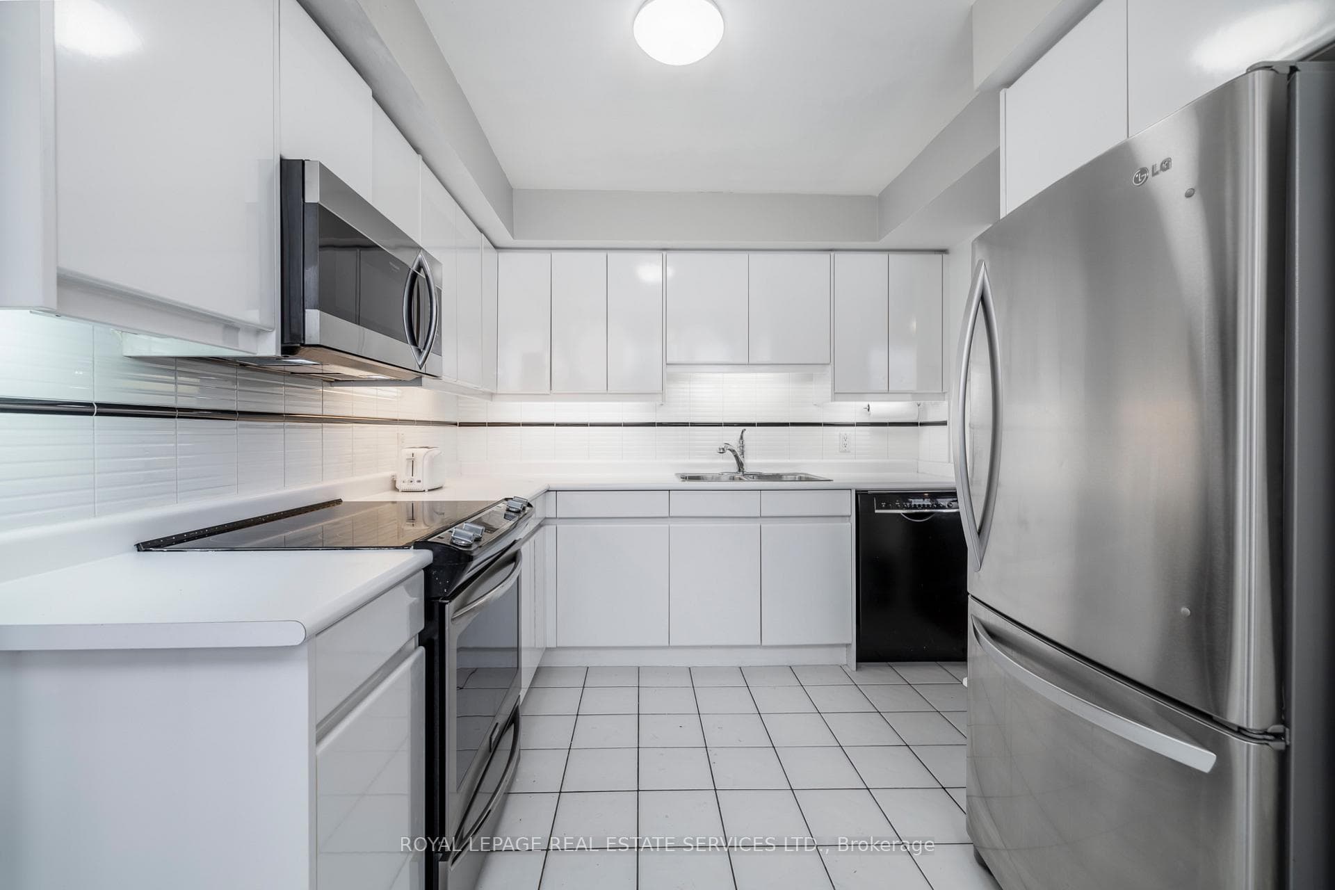 1 Palace Pier Court Unit 2104 photo 6