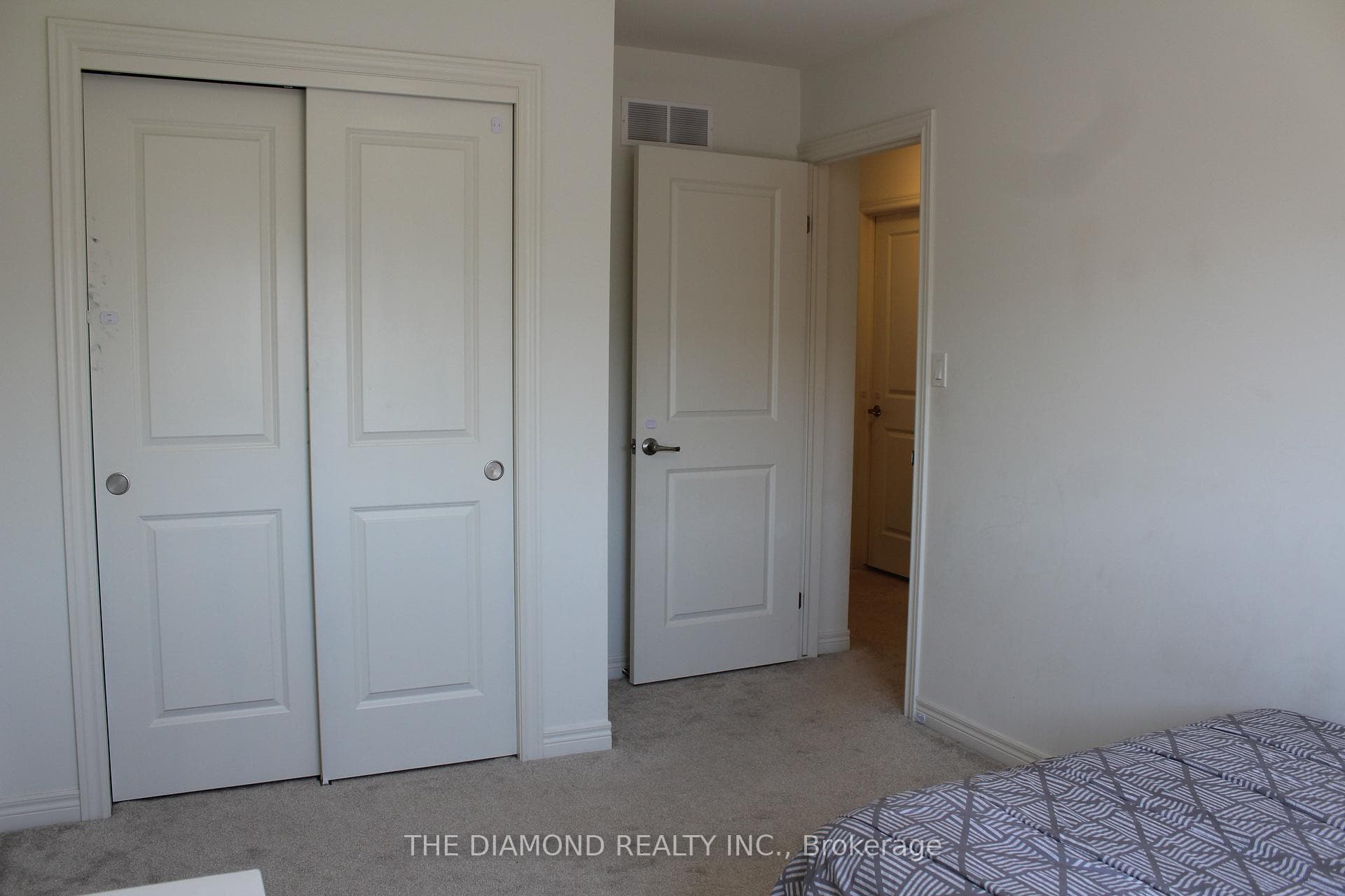 99 Heron Street photo 19