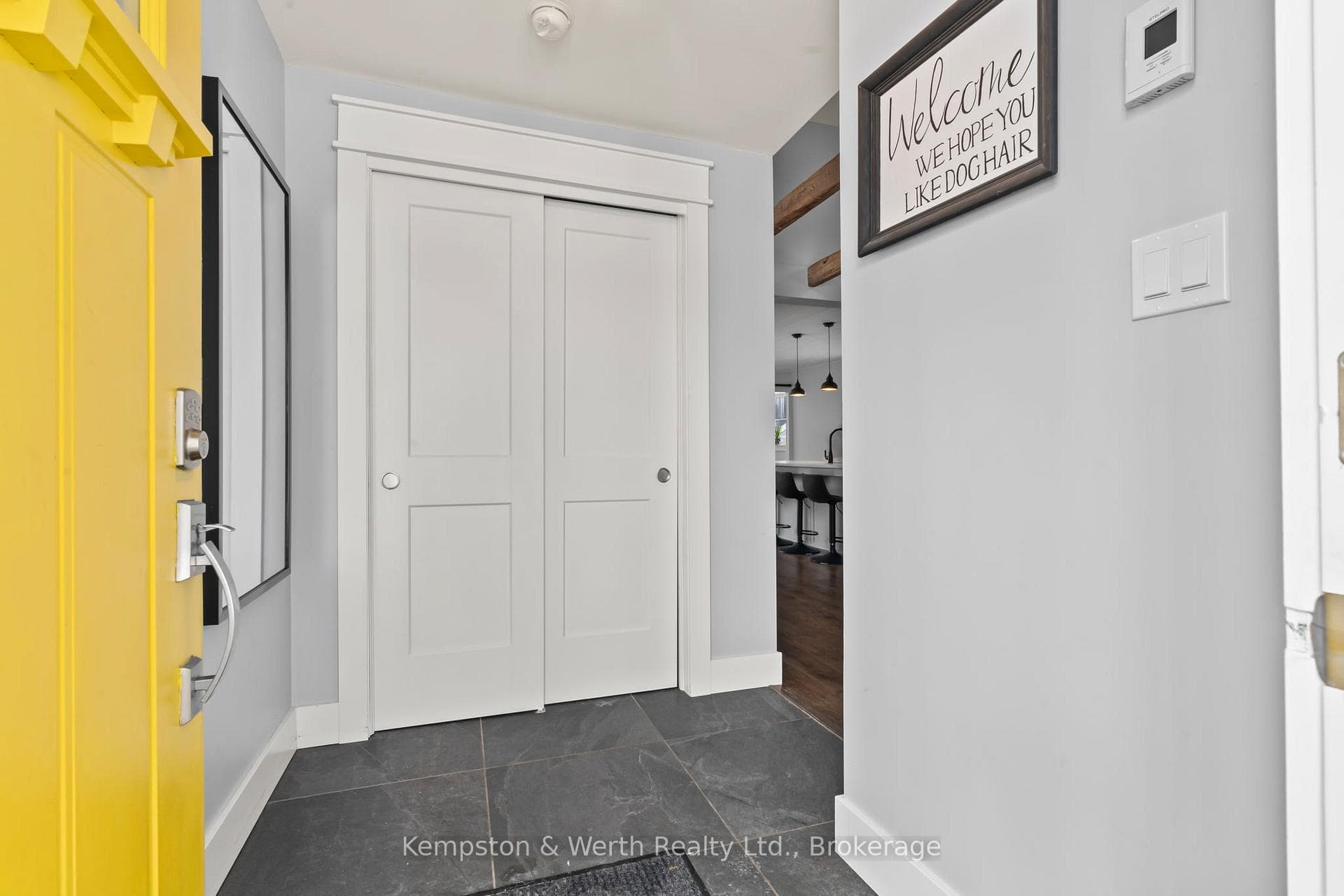 210 King Street photo 6