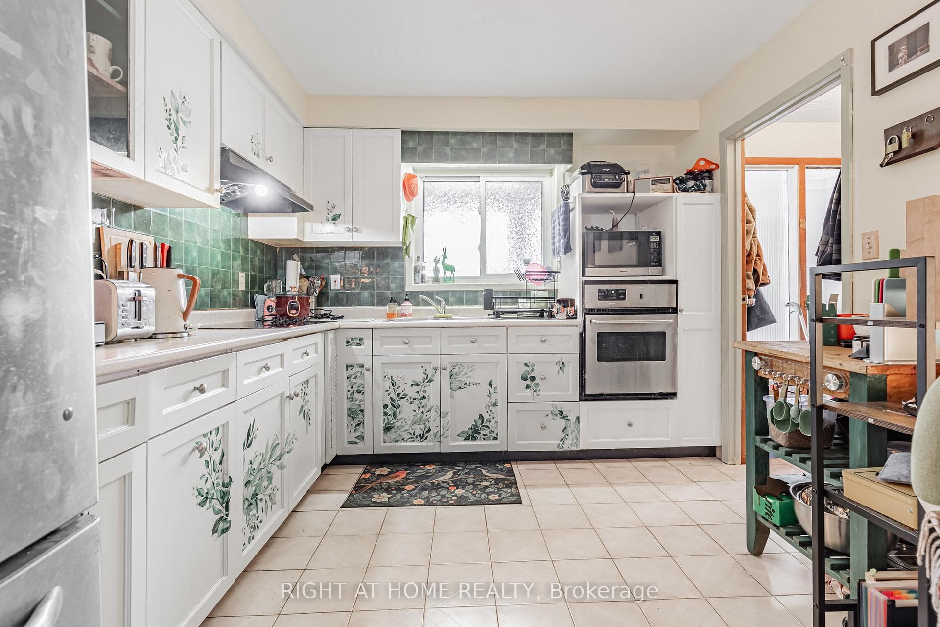 333 Bain Avenue photo 6