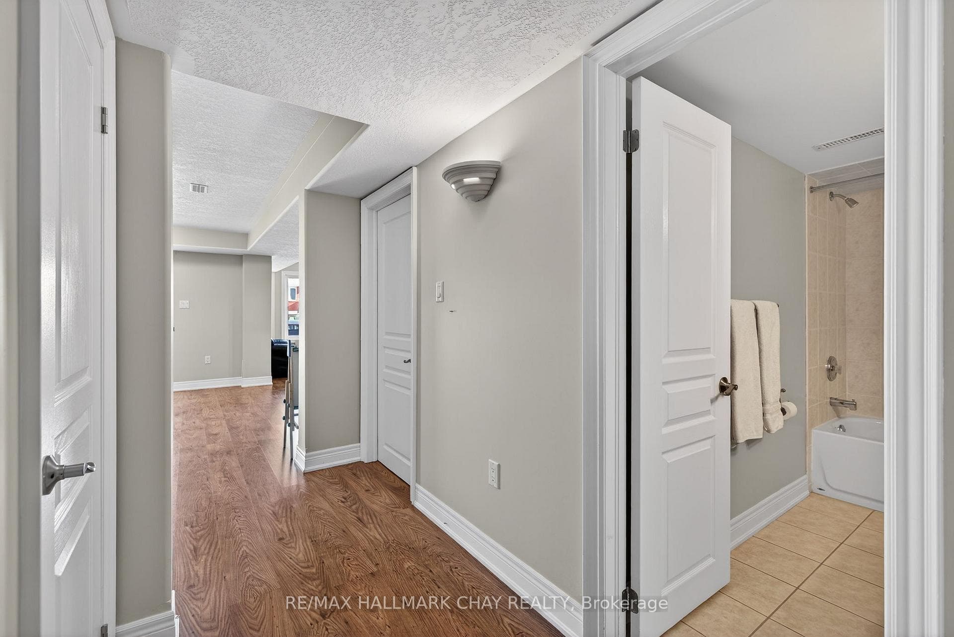 75 Smith Street photo 39