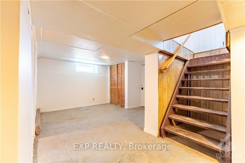 4556 GREGOIRE Road photo 19