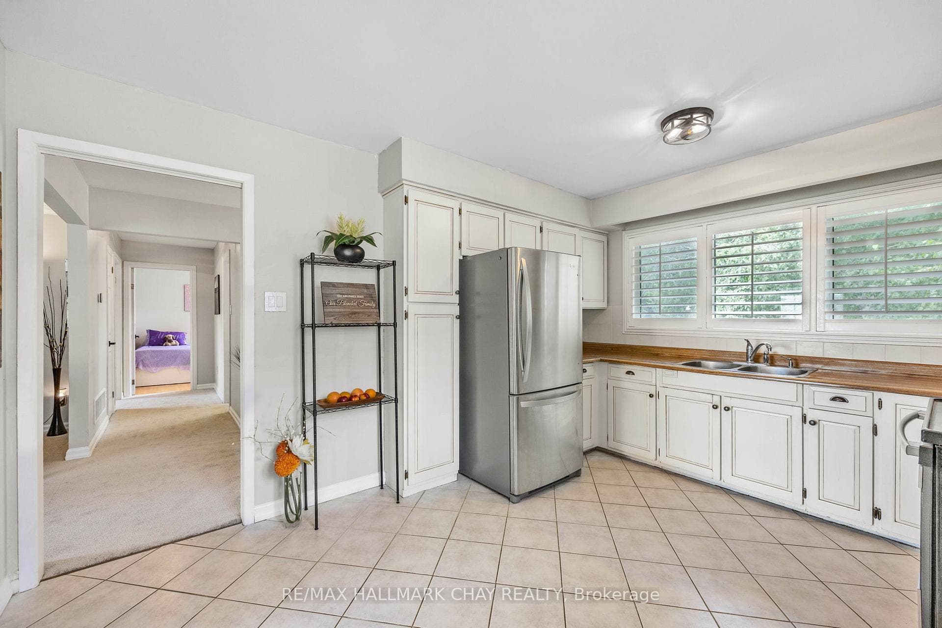 45 Davies Crescent photo 16
