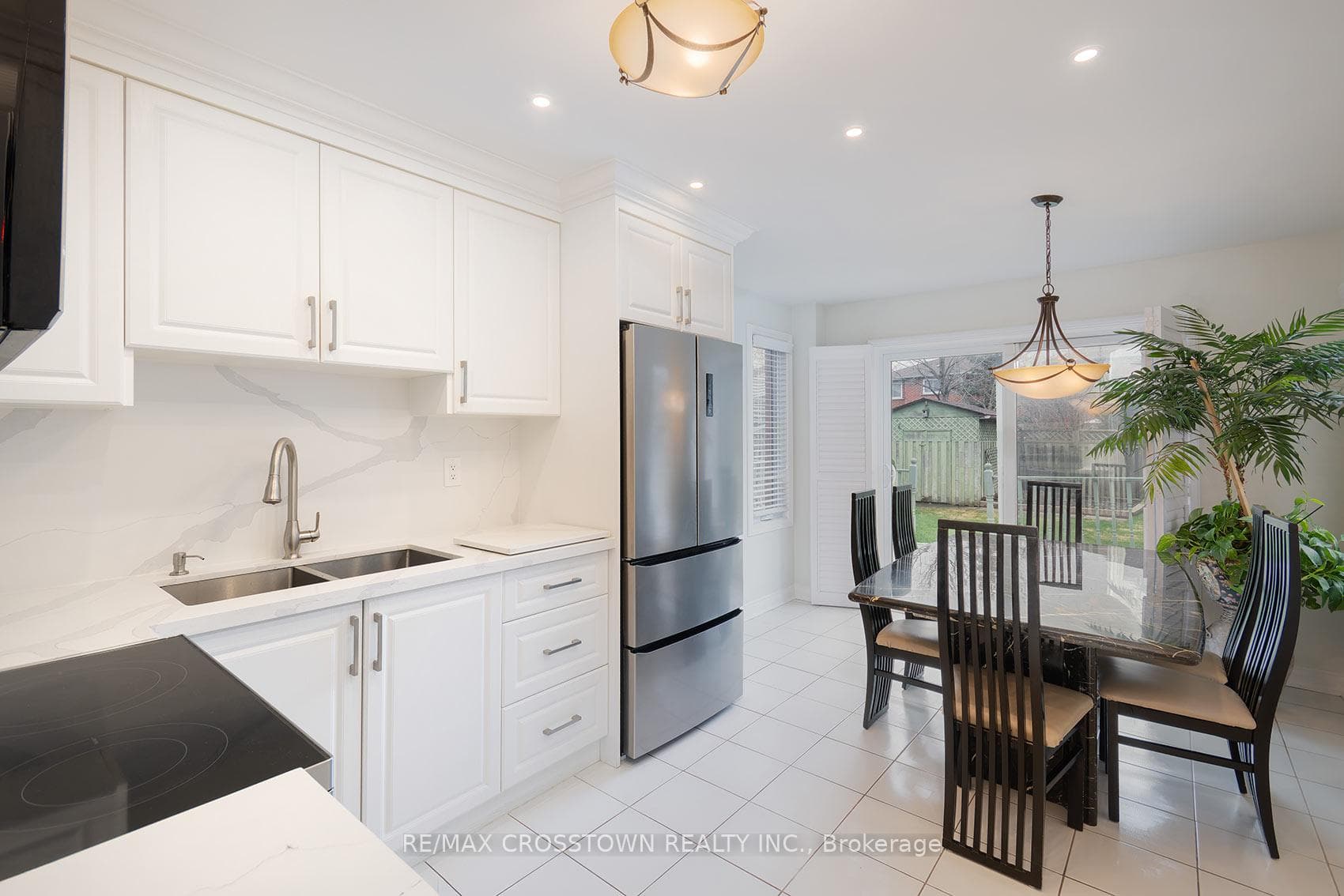 119 Fieldgate Drive photo 8
