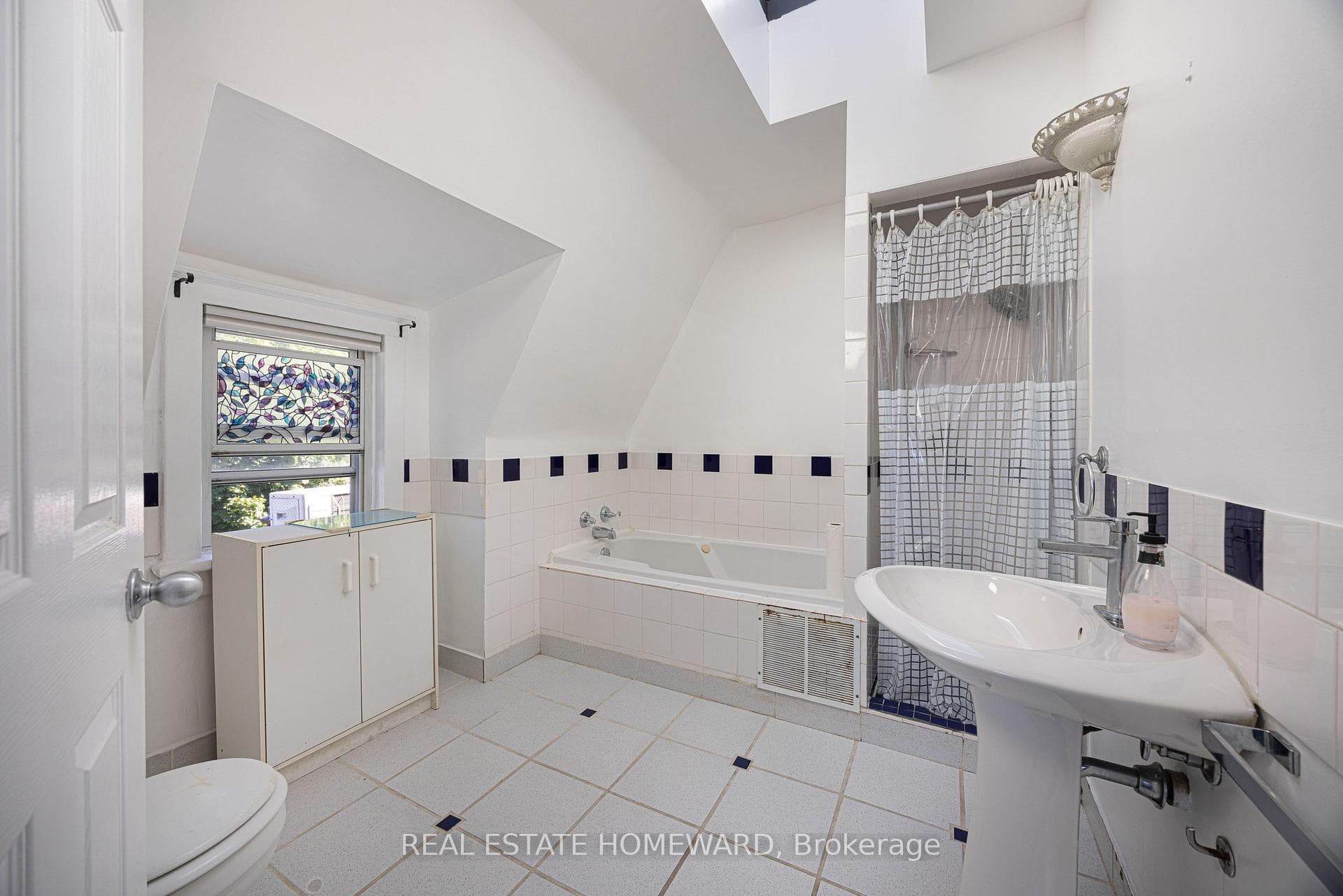 82 Frizzell Avenue photo 20