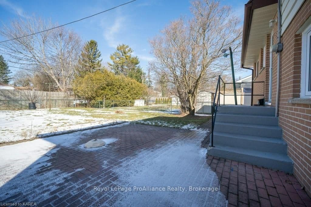 22 WOLFE Street photo 39