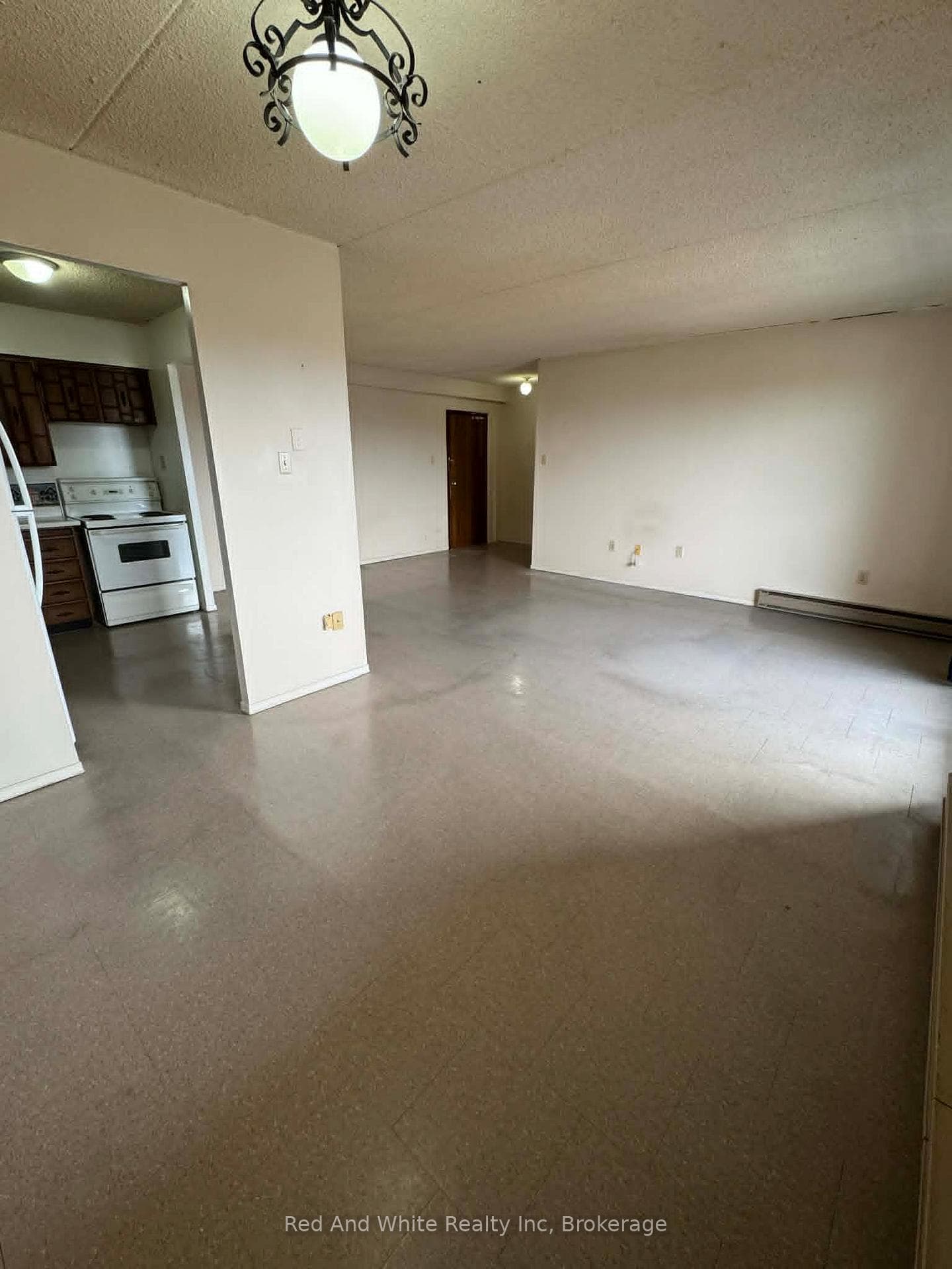 460 Ontario Street Unit 606 photo 5