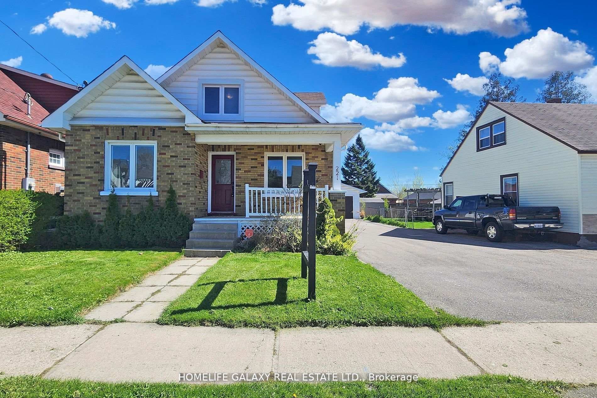 221 Mitchell Avenue photo 1