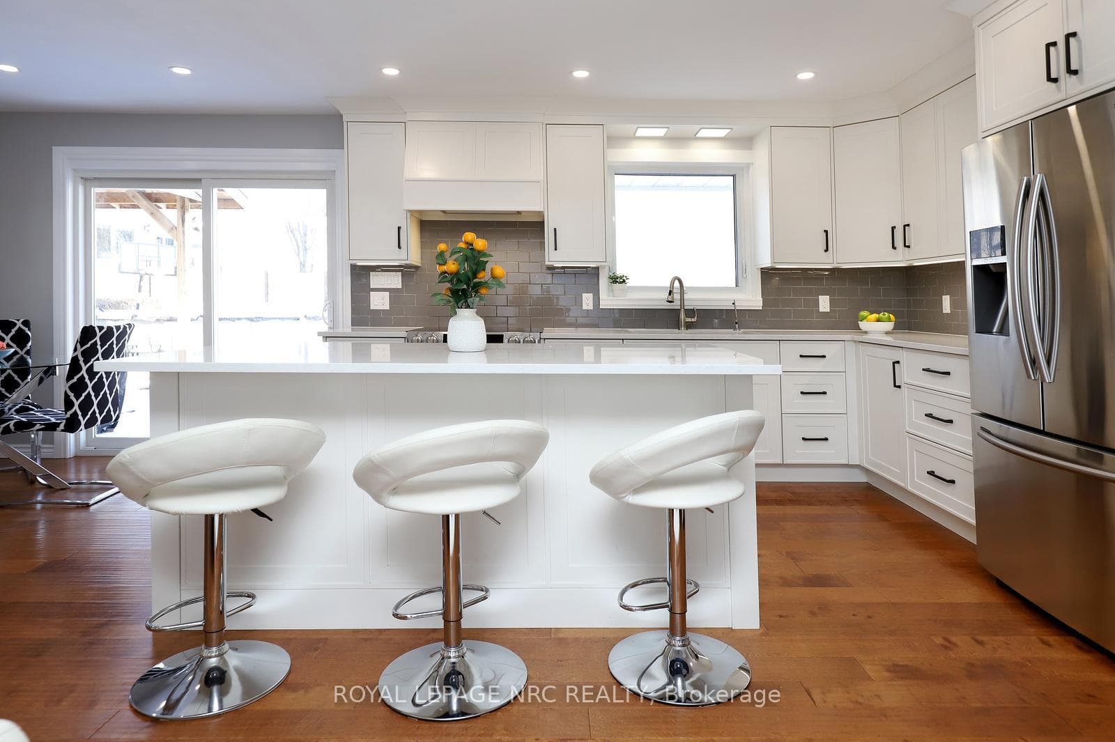 5131 Charles Street photo 13