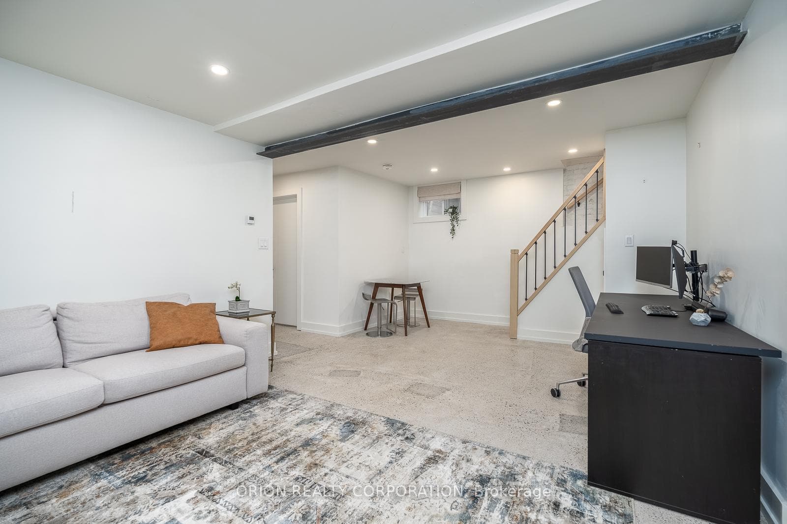 185 Glenholme Avenue photo 40