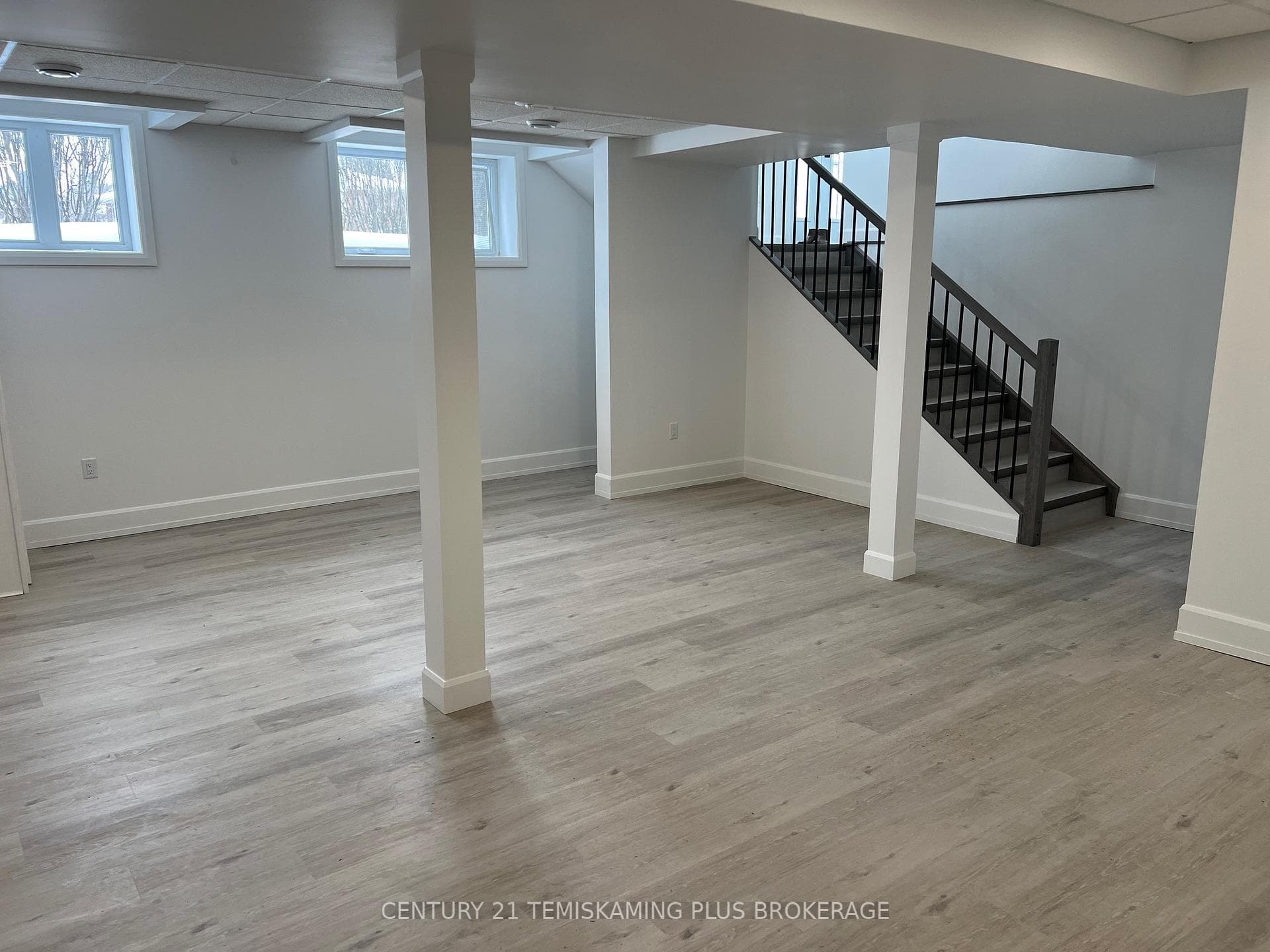 40 Tenth Avenue photo 28