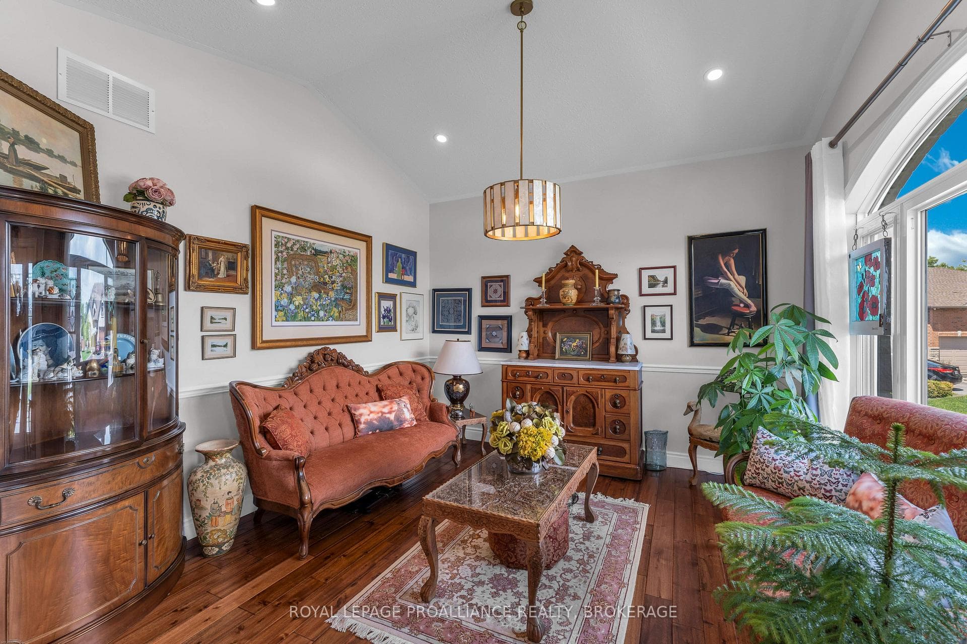 861 Windermere Drive photo 8