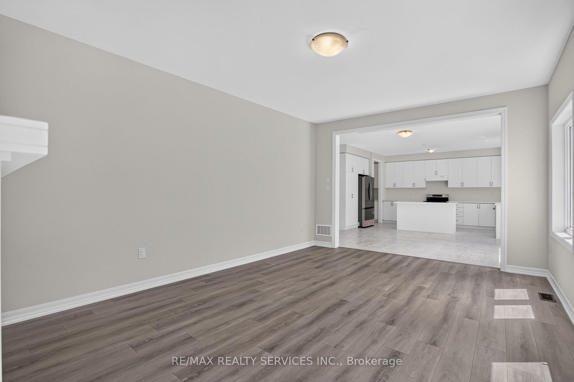 244 Warden Street photo 30