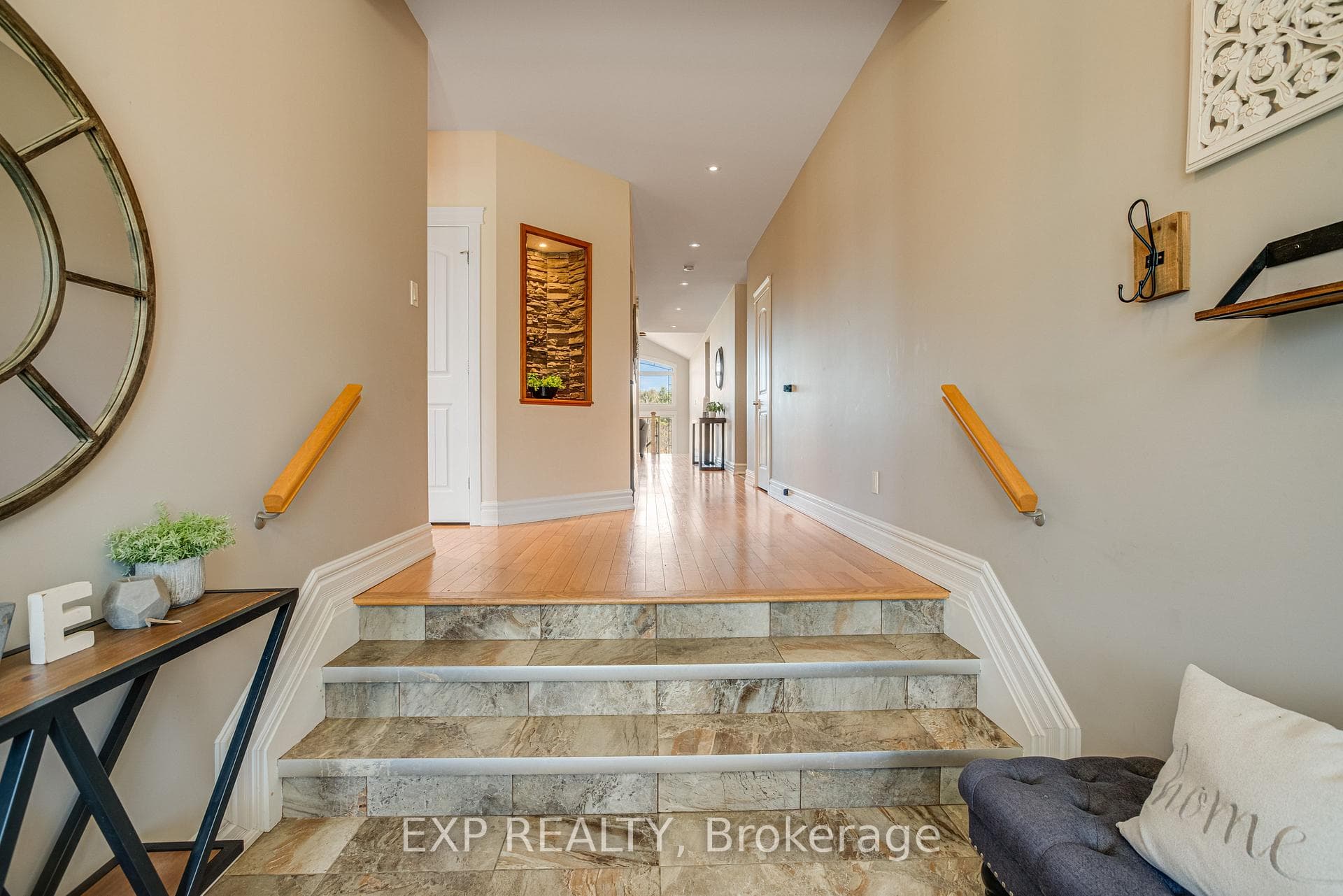 47 Beaver Lane photo 4