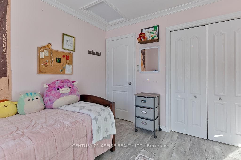 41 Winston Avenue photo 25