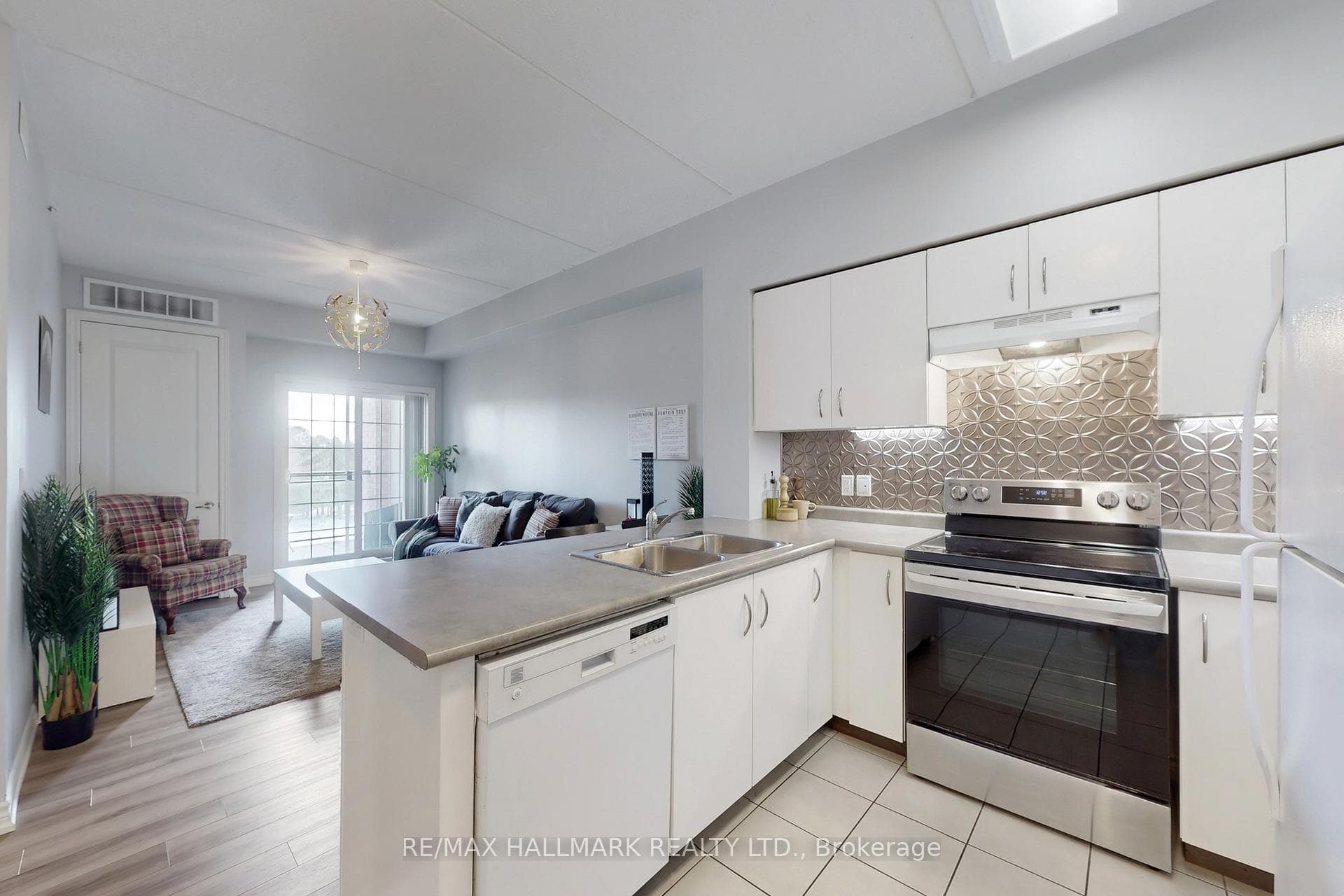 1077 Gordon Street Unit 315 photo 8