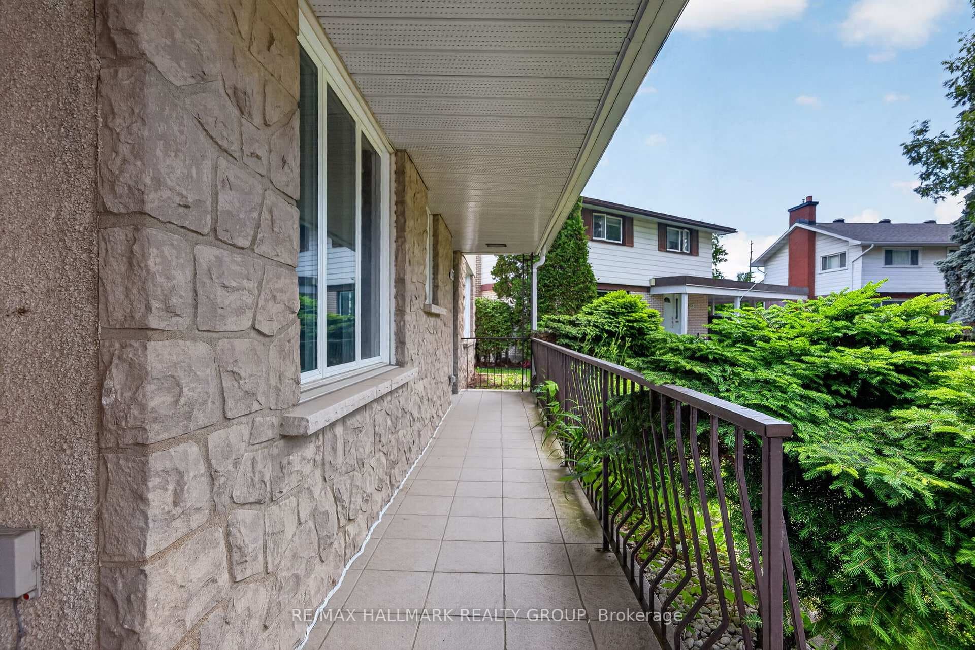 1038 Arnot Road photo 3