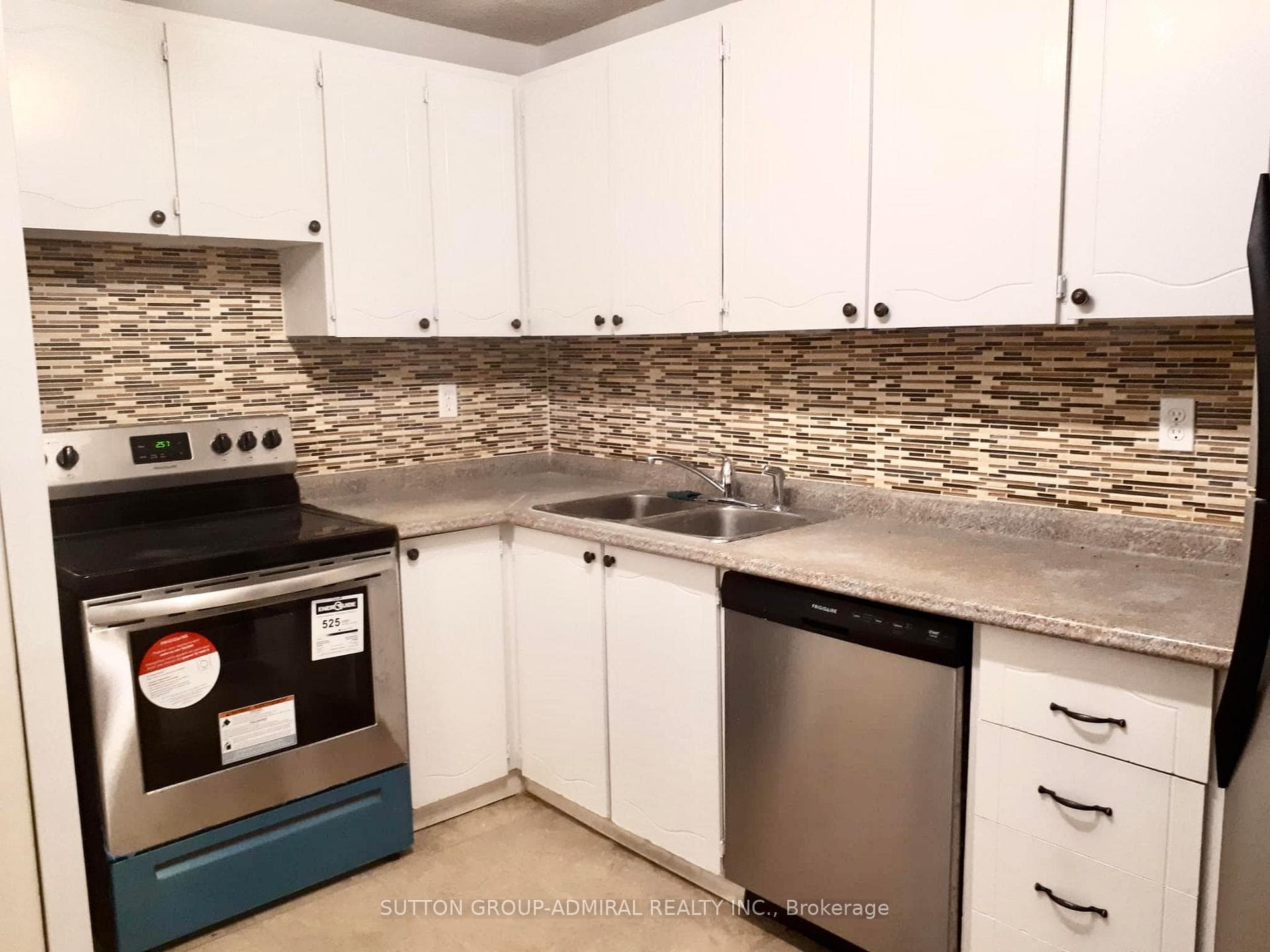 10 Tangreen Court Unit 603 photo 8