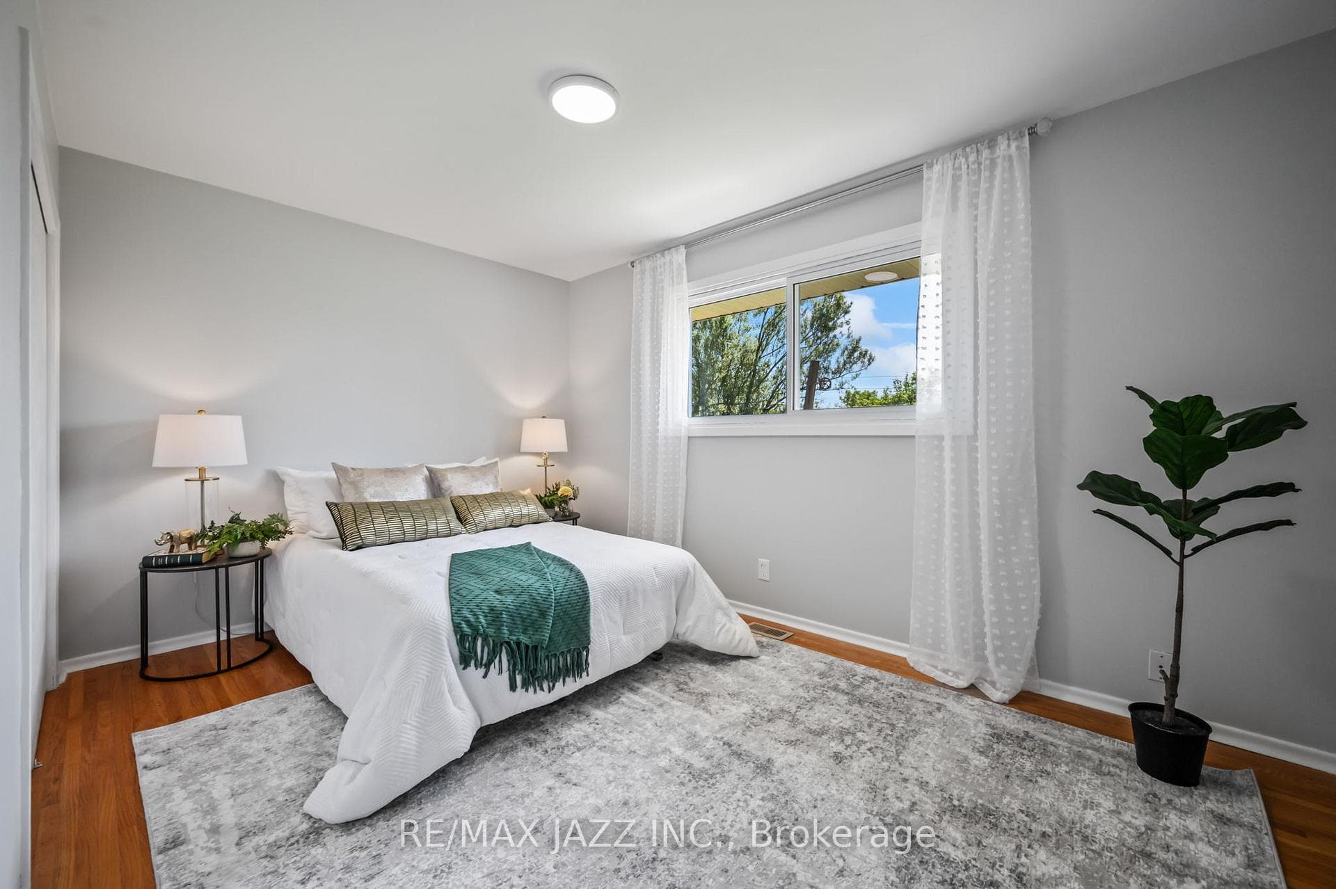 1341 Ontario Street photo 19