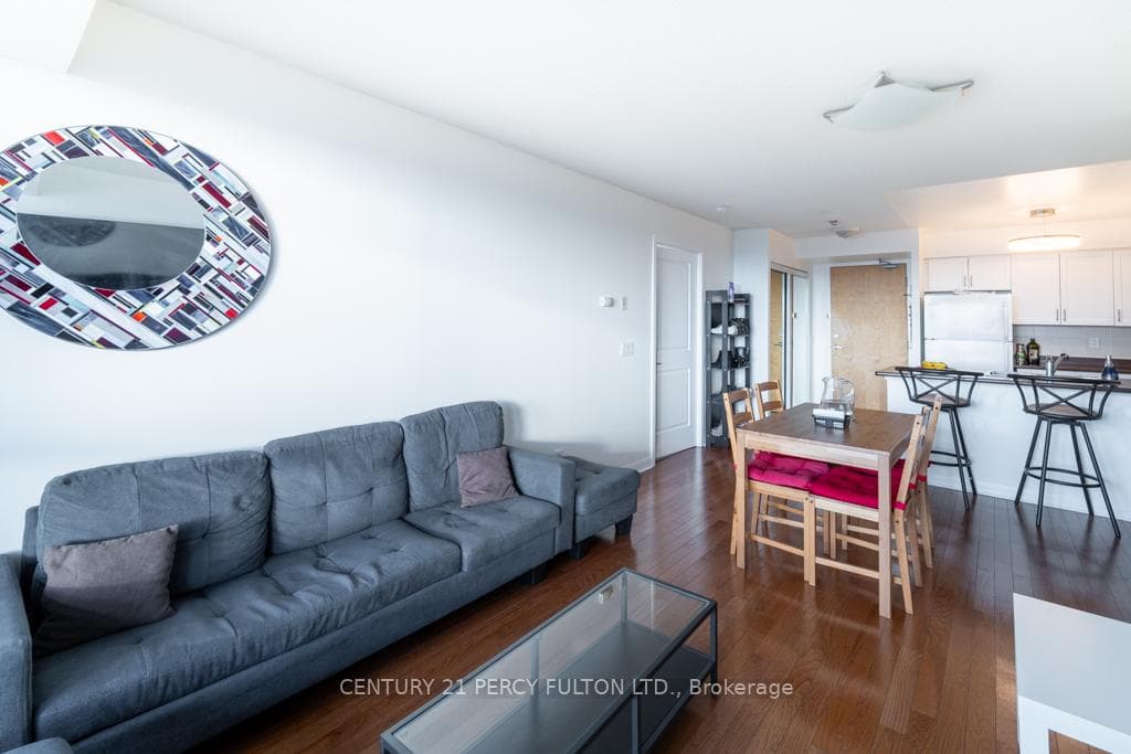4968 Yonge Street Unit 3203 photo 5